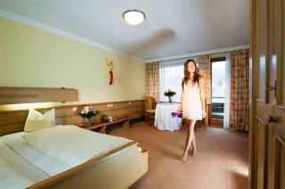 Stadthotel Eggerbraeu Hotel Imst